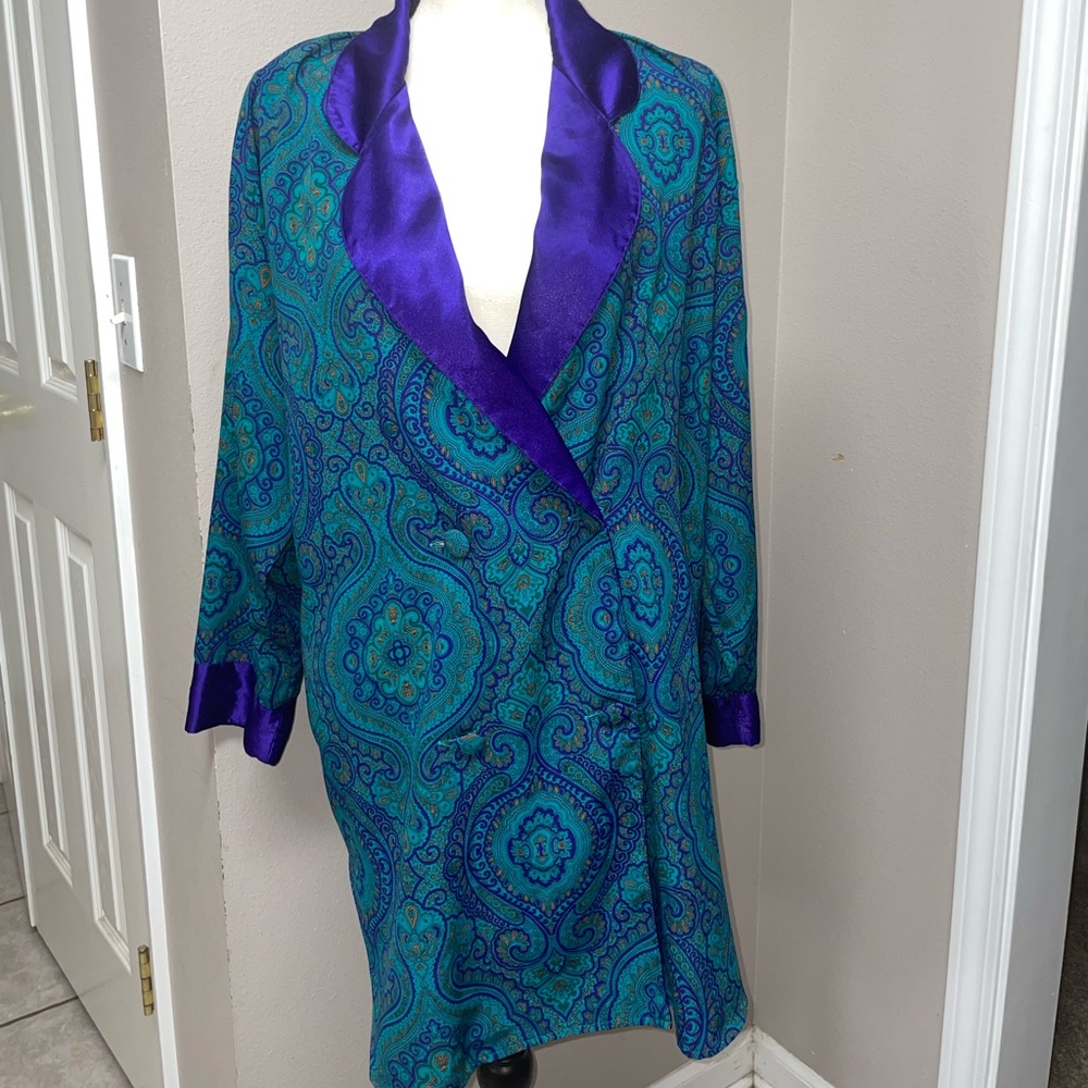 VICTORIA’S SECRET Gold Label Paisley Robe Size Medium